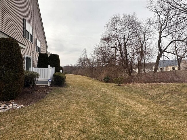 Building Photo - 5970 Saratoga Ln
