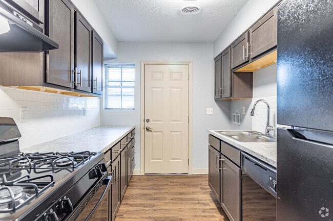 Sandy Park - Apartments in Tulsa, OK | Apartments.com