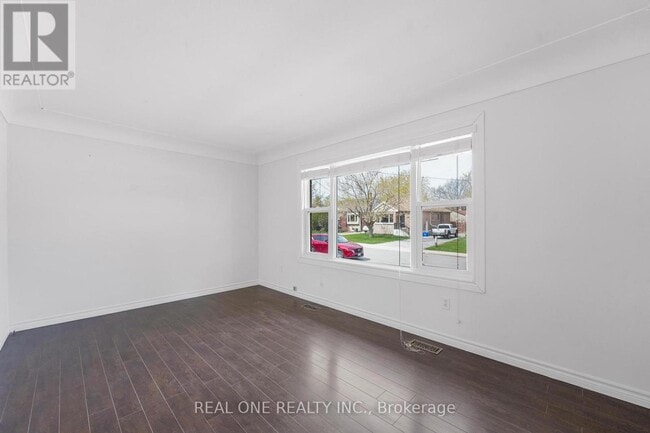 Building Photo - 22 Halam Ave