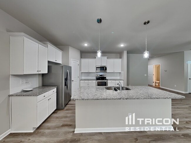 Building Photo - 134 Spring Knoll Dr