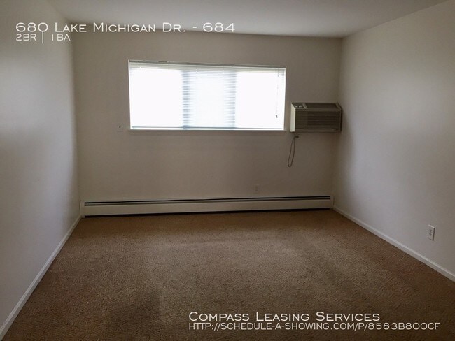 Building Photo - 680 Lake Michigan Dr