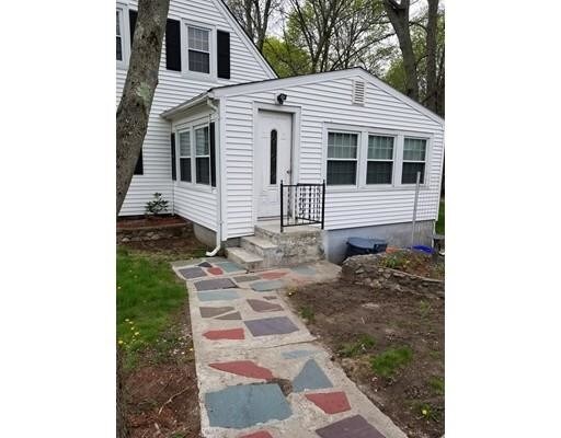 Foto del edificio - 74 Pleasant St