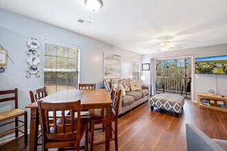 Building Photo - 598 Blue Stem Dr