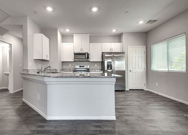 Foto del edificio - Modern Two-Story Townhome with Community A...