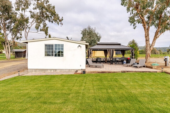 Building Photo - 351 Steffy Rd