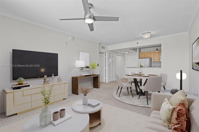 Building Photo - 2665 SW 37th Ave