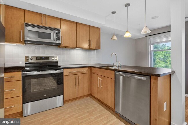 Foto del edificio - 1524 Independence Ave SE