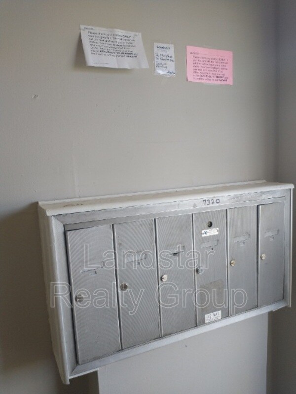 Foto del edificio - 7320 Six Mile Ln