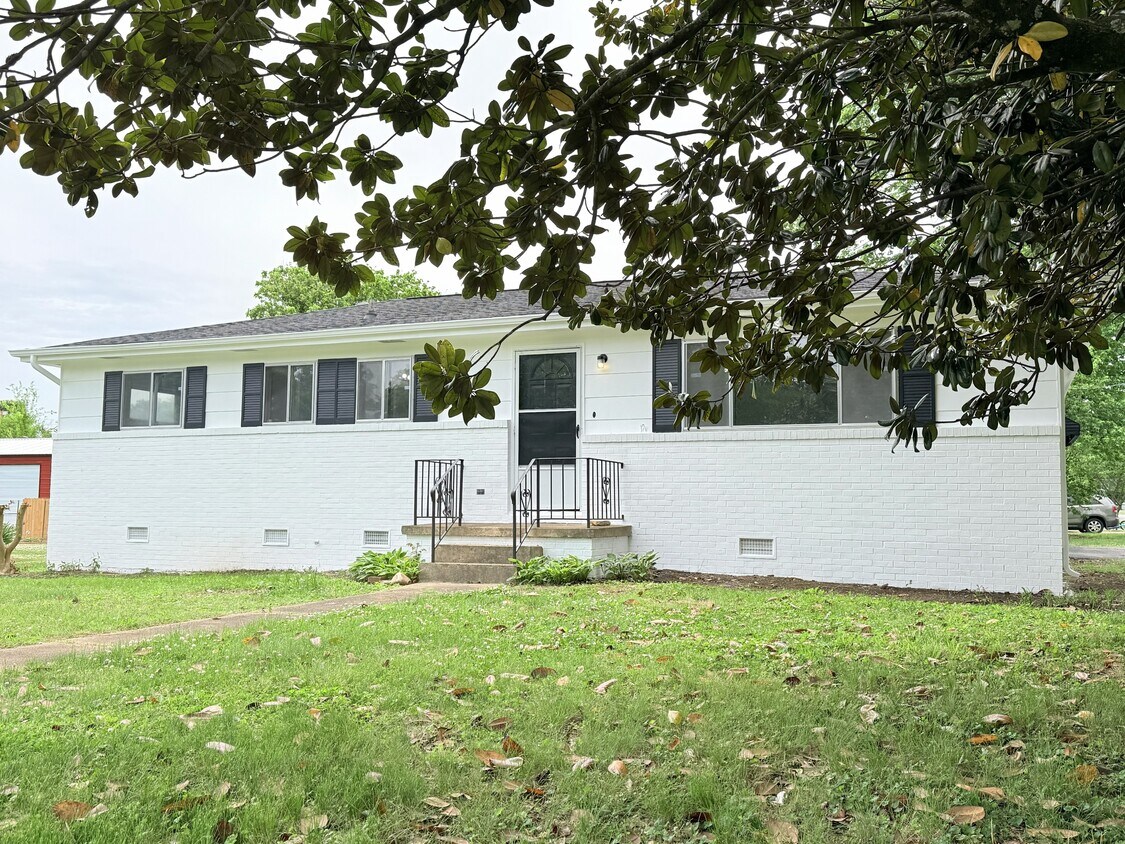 Photo - 10 Mary Ln (Rossville, GA)