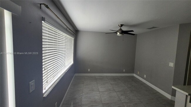 Foto del edificio - 20886 NW 2nd St