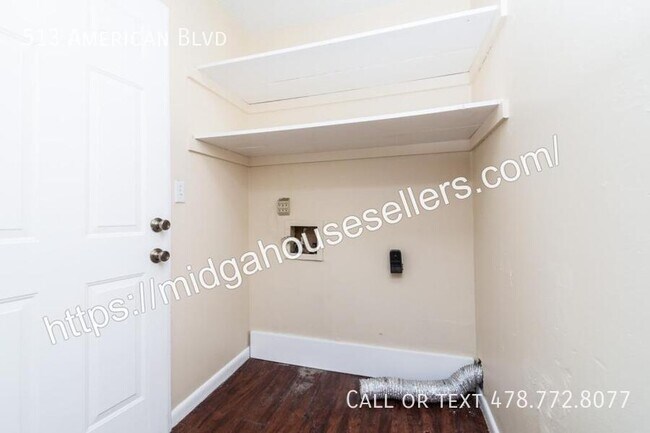 Foto del edificio - 513 American Blvd