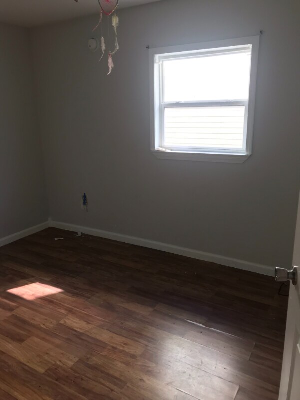 Building Photo - 2217 Almonaster Ave