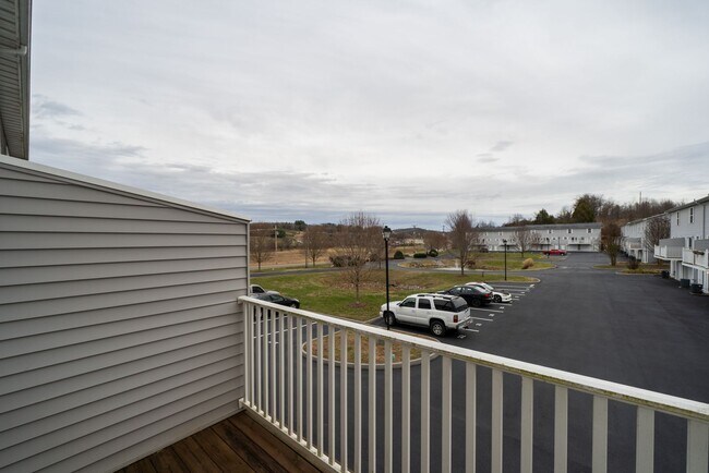 Foto del edificio - 147 Old State Rte 34