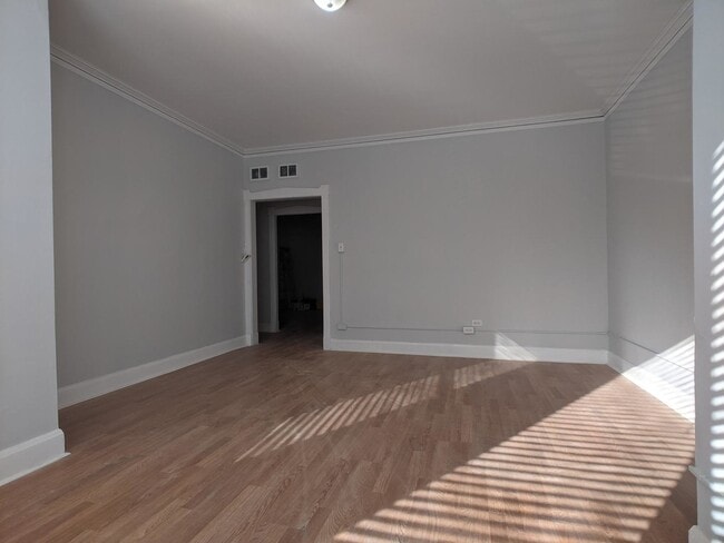 Foto del edificio - 3700 W Wrightwood Ave