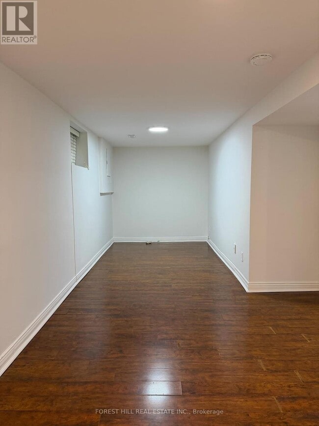 Building Photo - 39 Main St