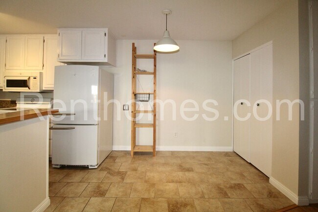 Foto del edificio - 3550 Ruffin Rd