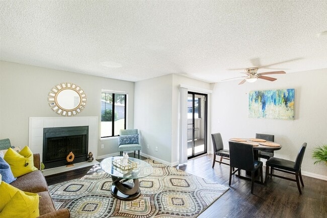 Photo - 4600 W Pioneer Dr Apartment