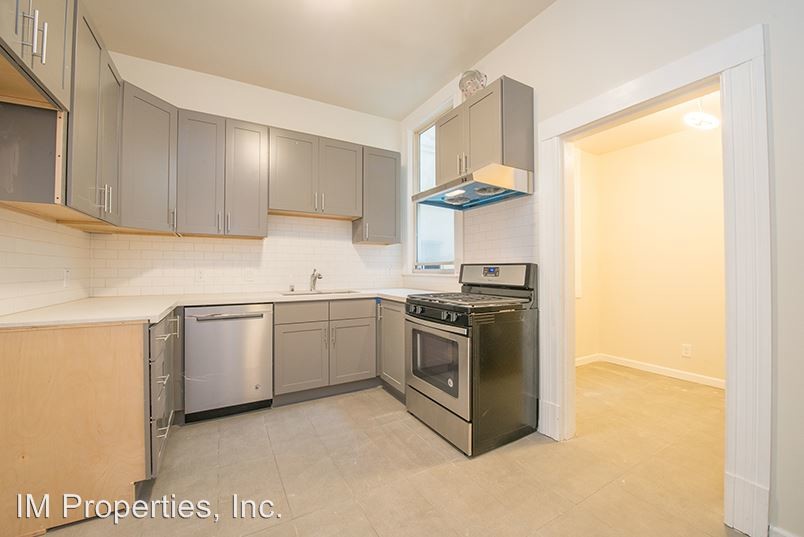 Foto principal - 341 N Willard St