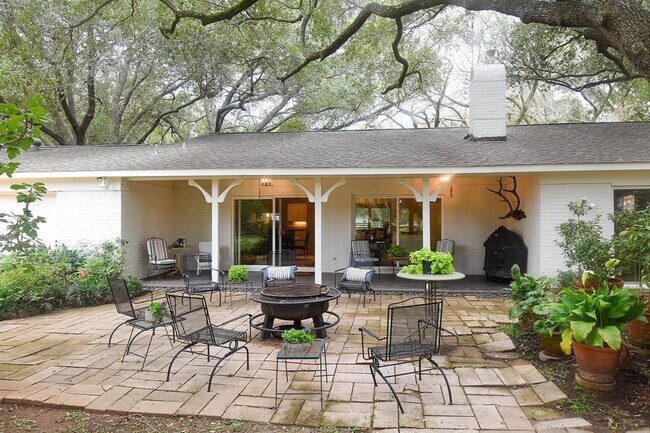 Foto del edificio - 34122 Pecan Hill Dr