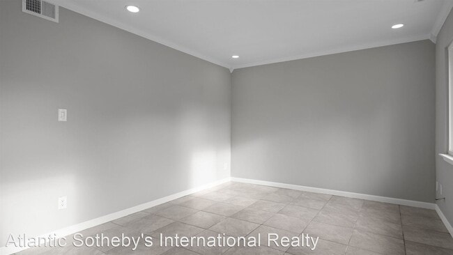 Building Photo - 3 br, 1.5 bath House - 839 Devonshire Ct