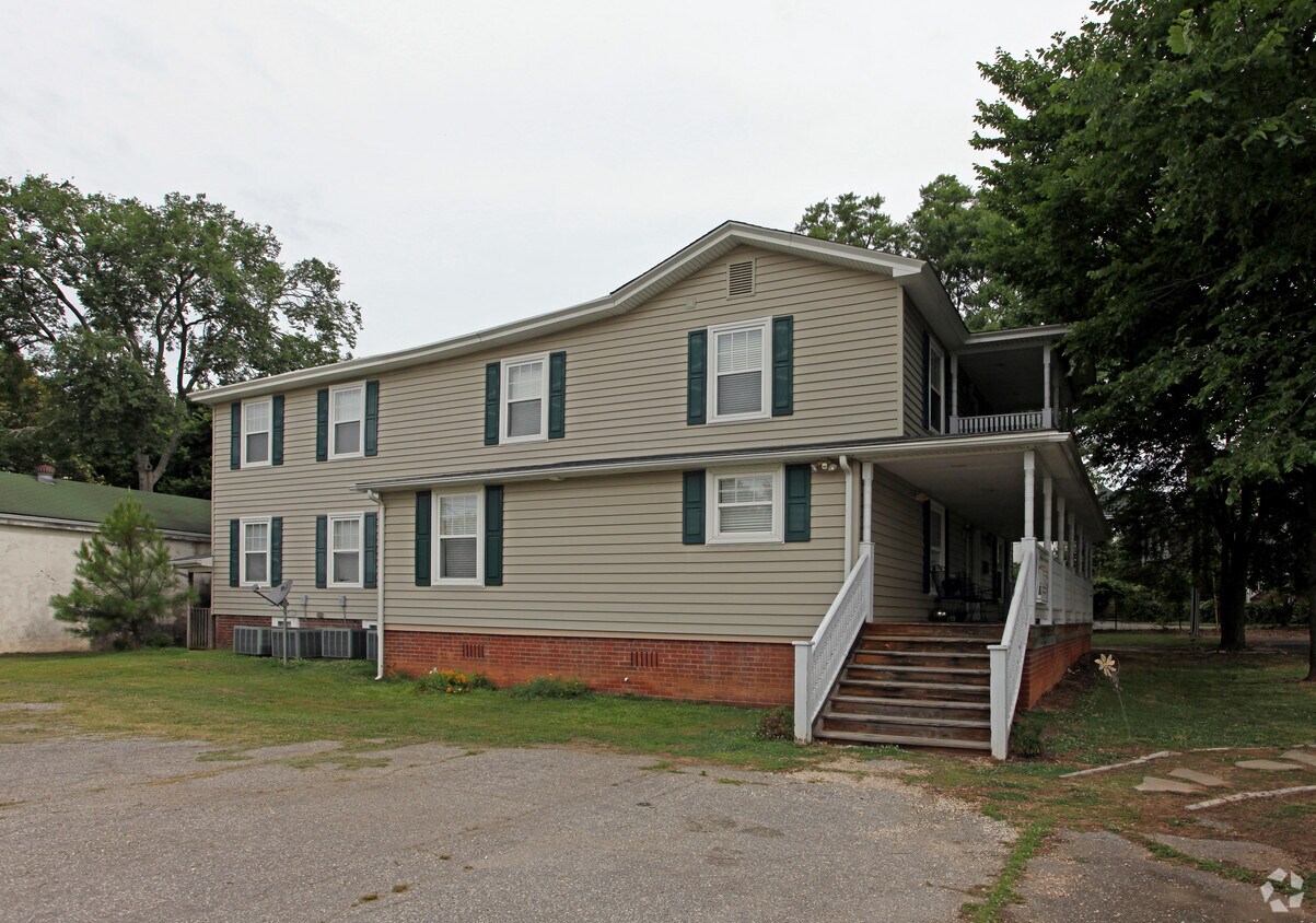 Primary Photo - 41-49 N Main St