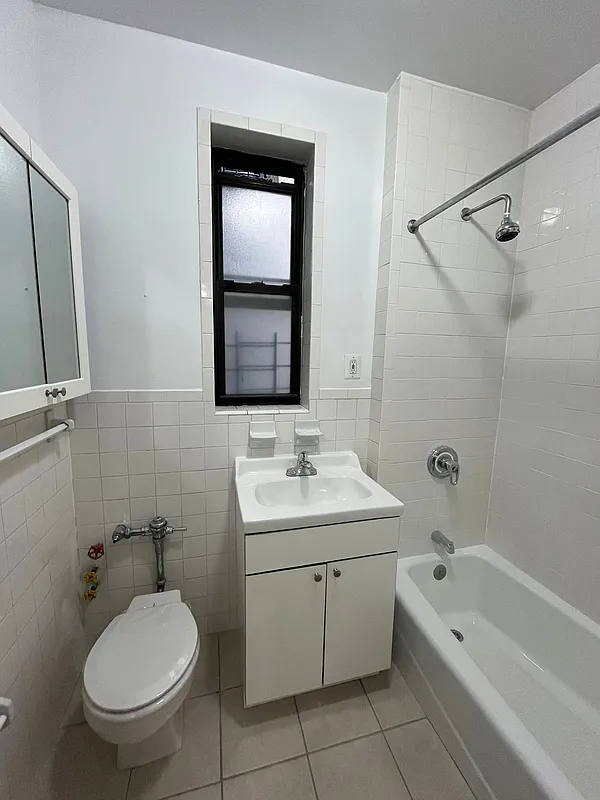 Foto principal - 622 W 137th St