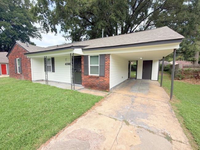 Photo - Updated, Charming Home in Parkway Village - 4066 Berrywood Ave.