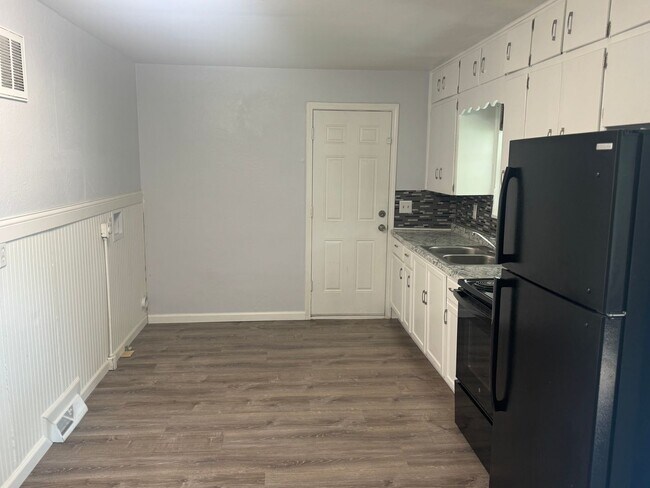 Foto del edificio - 54th Street Duplex