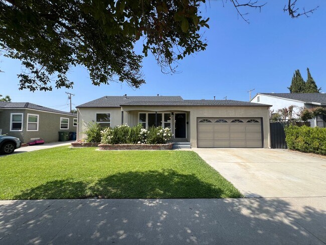 Building Photo - 3 Bedroom home in Whittier now available