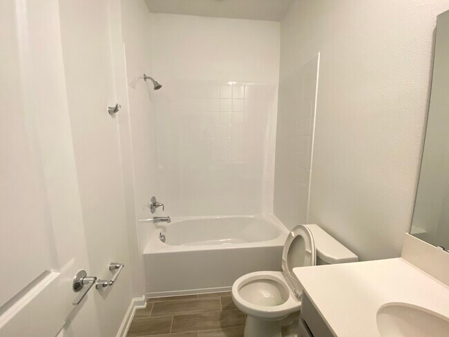 Building Photo - 6344 Chirpine Ln