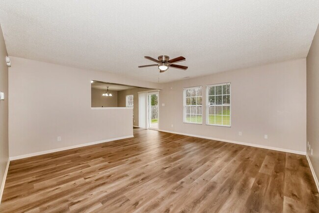 Building Photo - 6301 Monteo Ln