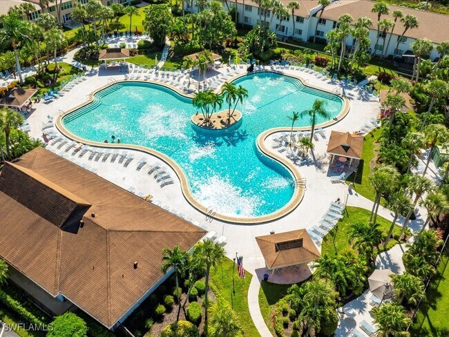 Foto del edificio - 4130 Looking Glass Ln
