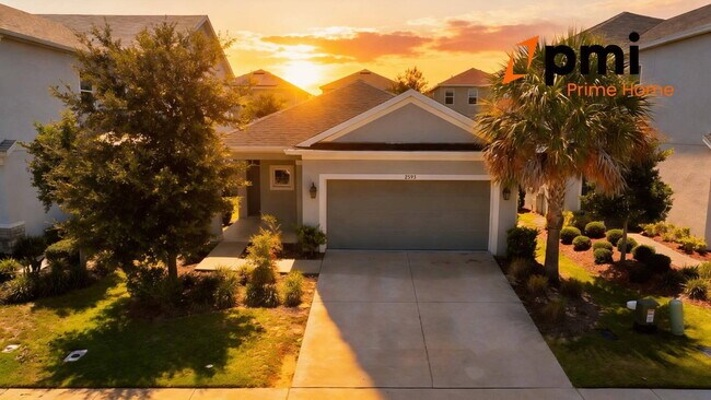 Foto del edificio - Charming & Spacious Home in one of Clermont’s most desirable neighborhoods.