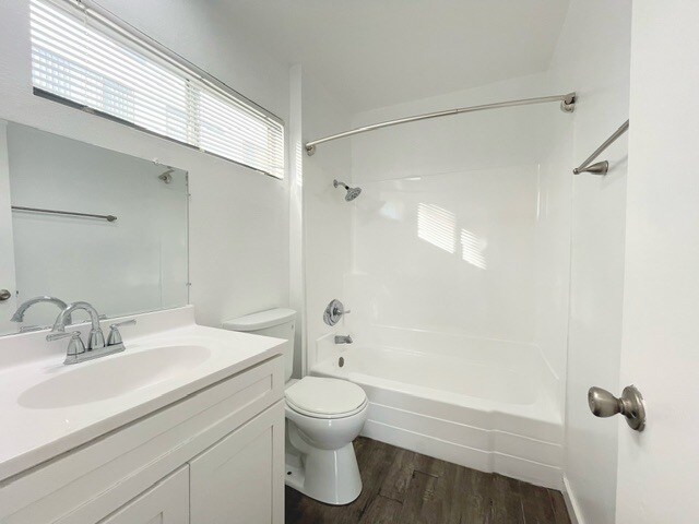 Foto del edificio - 13704 Franklin St