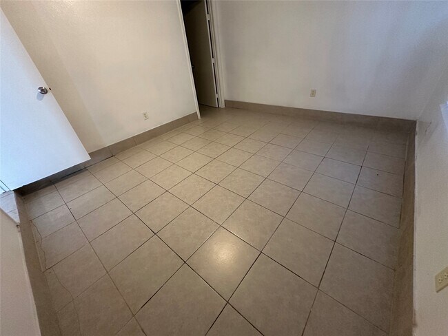 Foto del edificio - 3826 Botany Ln