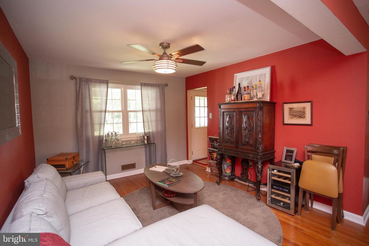 Foto principal - 326 Massachusetts Ave