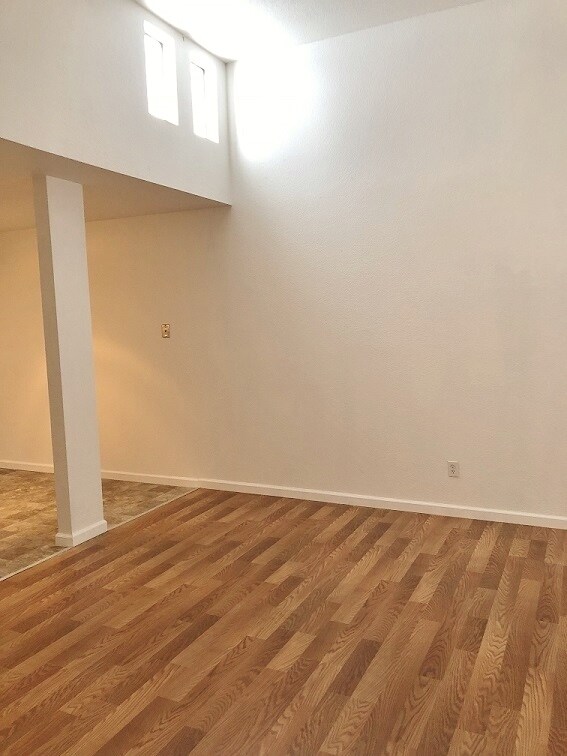 Foto del edificio - 1028 Baywood Dr