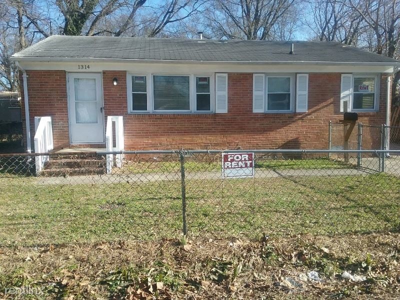 Primary Photo - 3 br, 1 bath House - 1314 Old Buckroe Rd