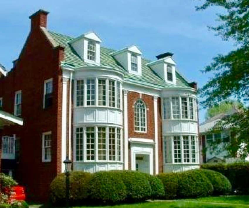 Foto principal - 726 13th Ave