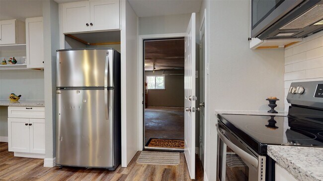 Foto del edificio - 14246 FM1314