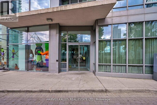 Building Photo - 3-2803 Navy Wharf Ct