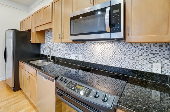 Foto del edificio - (Coming Soon) 1 Bedroom South End Condo!