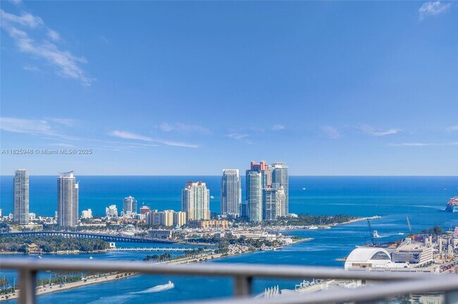 Foto del edificio - 851 NE 1st Ave