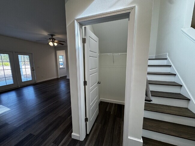 Foto del edificio - House for Rent