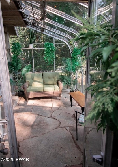 Building Photo - 46 Summit Cir