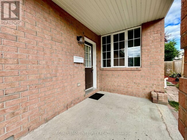 Building Photo - 19 Cohen Ave