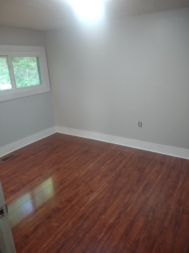 Building Photo - 5717 Fort Sumter Rd