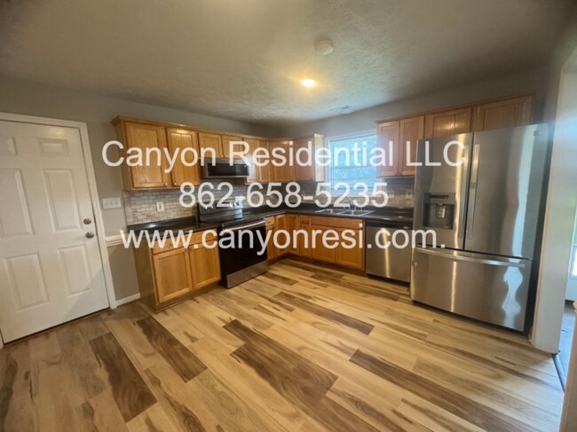 Foto del edificio - 301 Hawthorn Dr