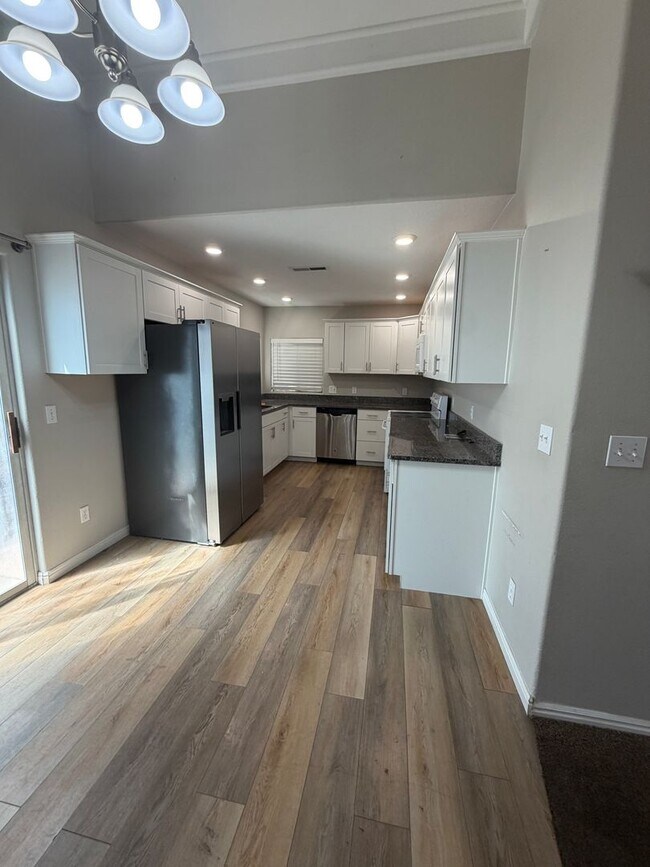 Foto del edificio - 3 bedroom 2 bath in home in Millcreek Cottages!