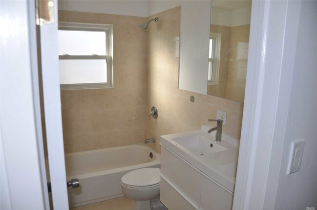 Foto del edificio - 148-54 231st St